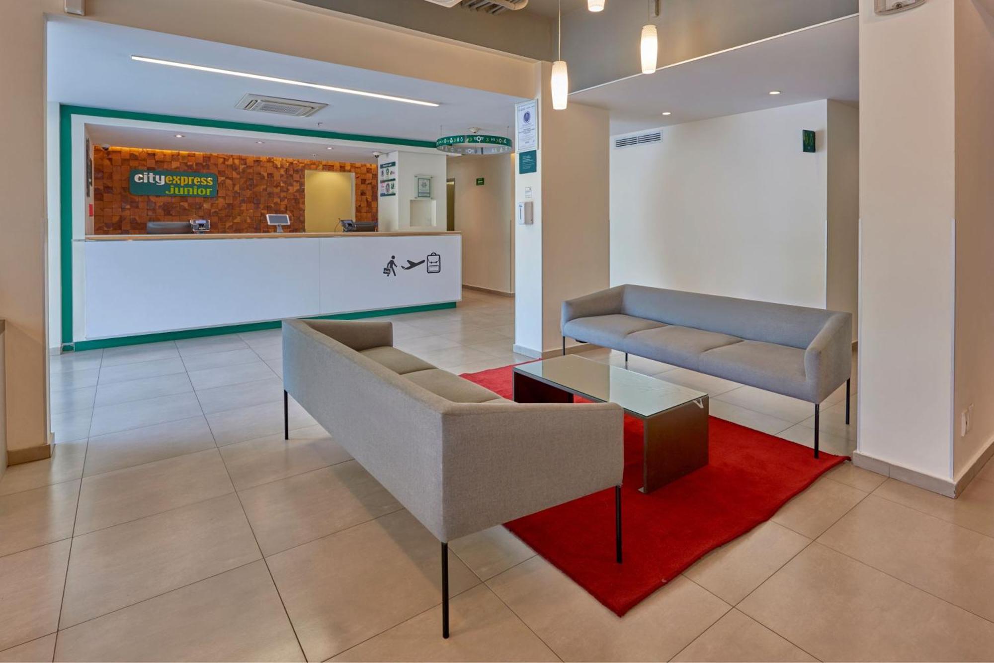 City Express Junior By Marriott Puebla Finsa Eksteriør bilde