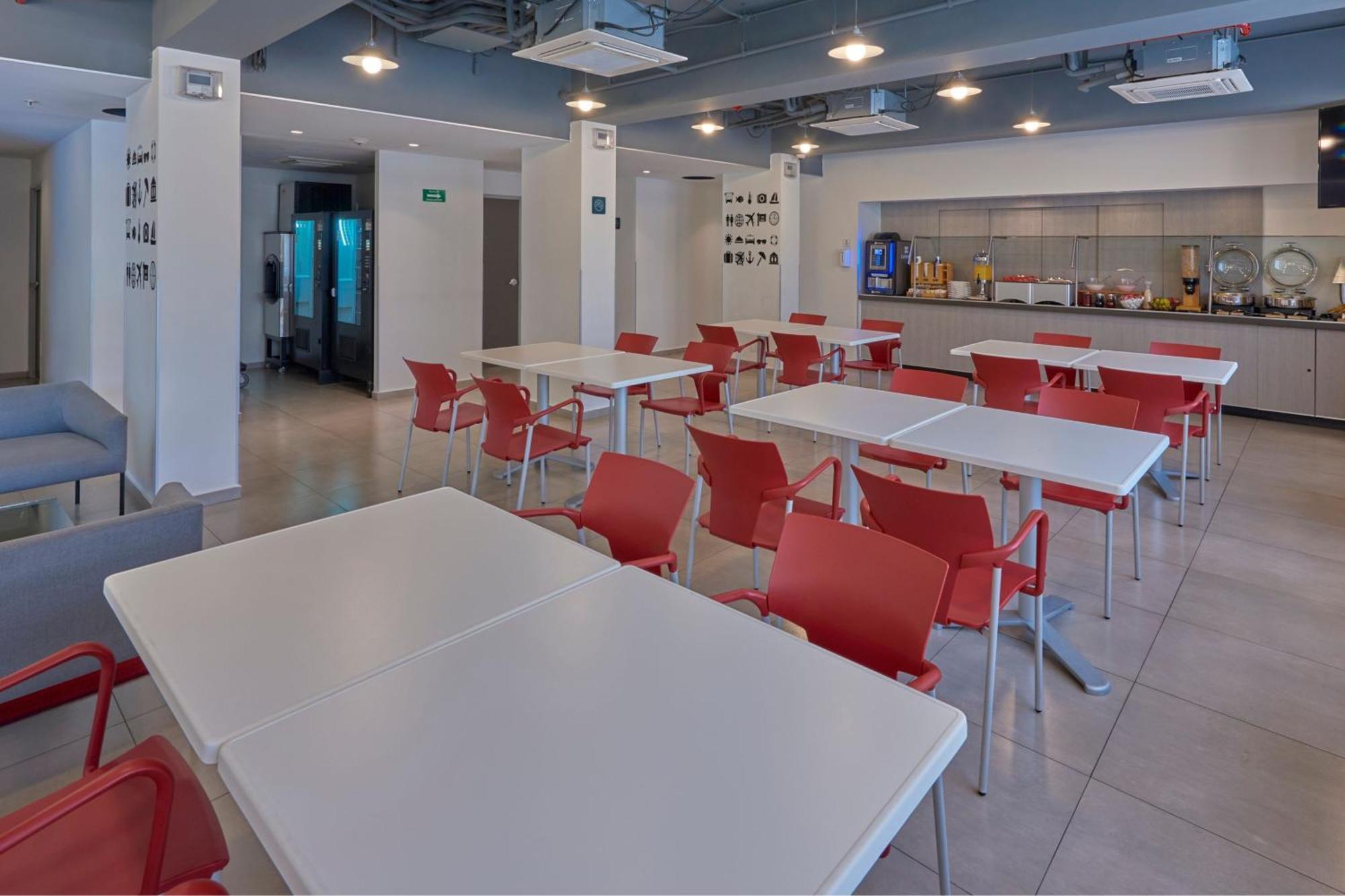 City Express Junior By Marriott Puebla Finsa Eksteriør bilde